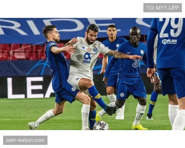 通讯:解析卢顿镇逼平切尔西的战术,五后卫防线如何限制对手